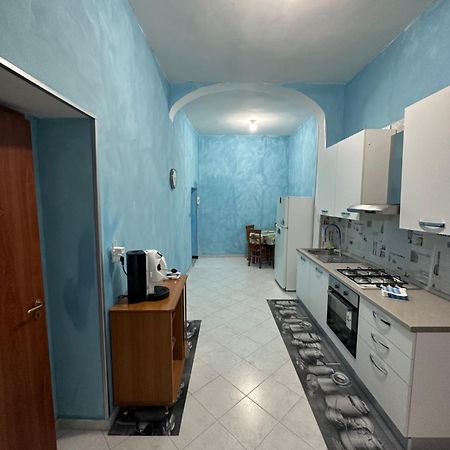 Holiday House Clara&Vincenzo Наполи Екстериор снимка
