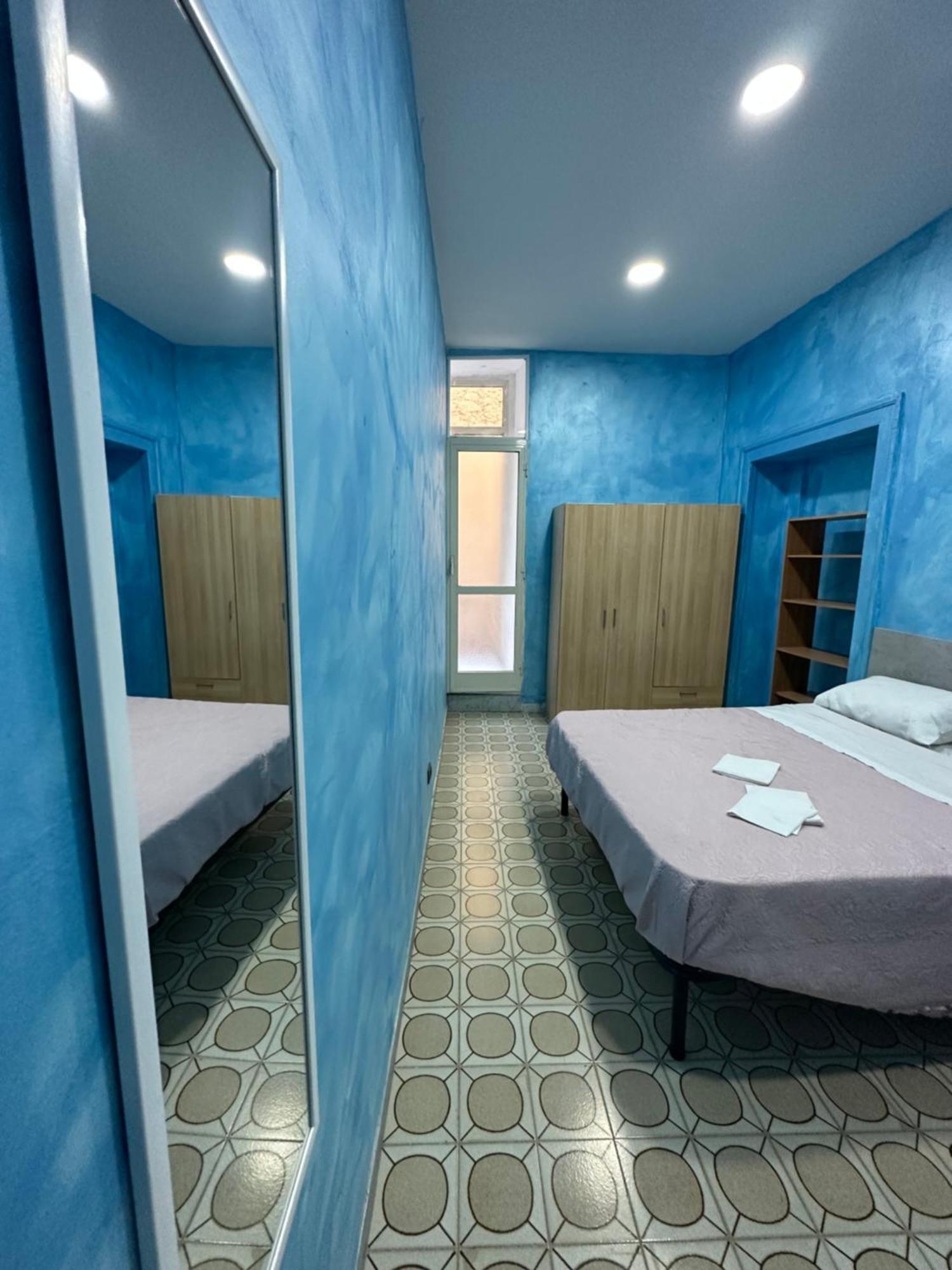 Holiday House Clara&Vincenzo Наполи Екстериор снимка